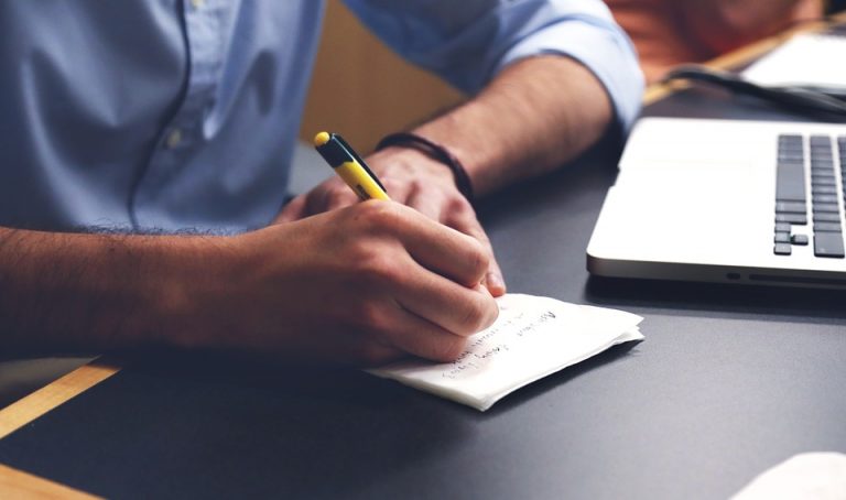 What is the structure of essay writing and tips?