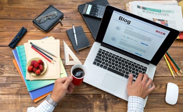 The 8 Benefits of Guest Blogging for Businesses
